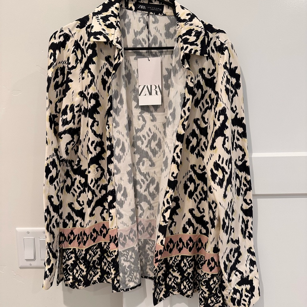 Zara Monochrome and Yellow Abstract Blouse